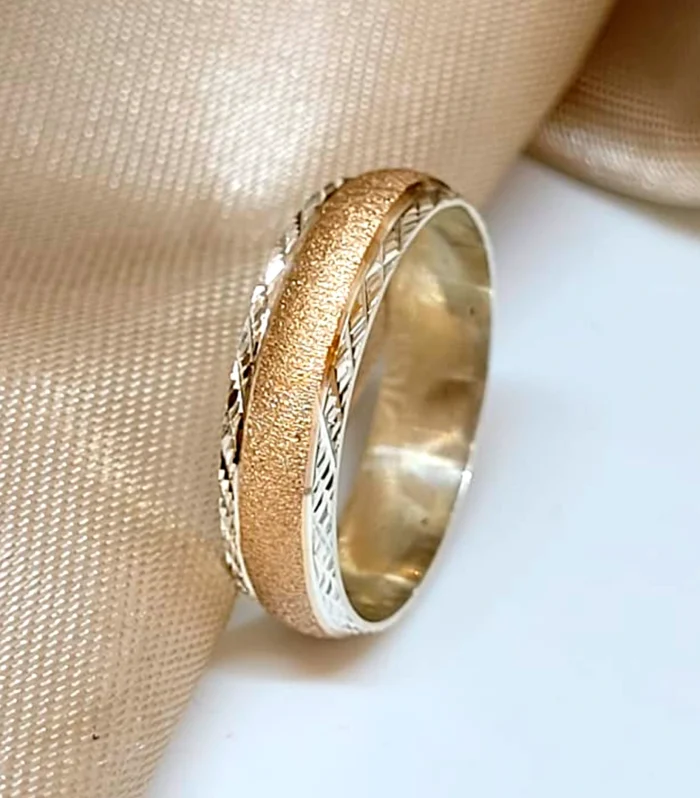 Alianza Facetada de Plata y Oro 14kts