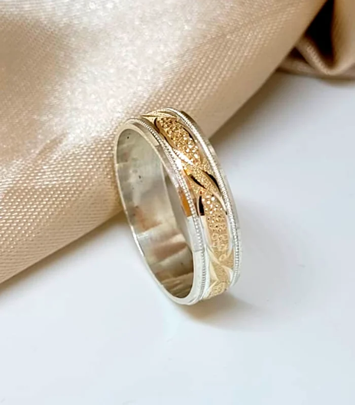 Alianza Facetada con Ovalos de Plata y Oro 14kts